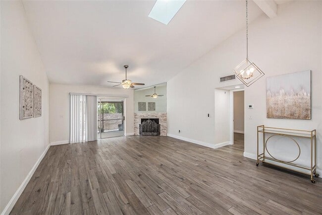 Building Photo - 11642 Hidden Hollow Cir
