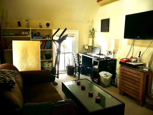 Foto del edificio - 809 Lawrence Street