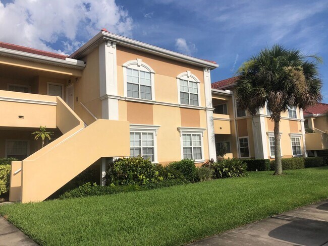 Building Photo - Beautiful furnished 2/2 unit becoming avai...