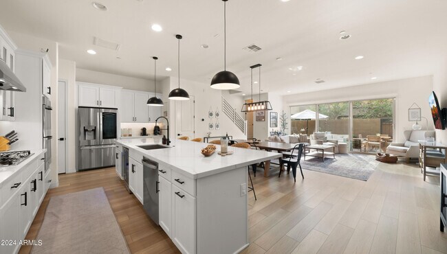 Building Photo - 7457 E Conquistadores Dr