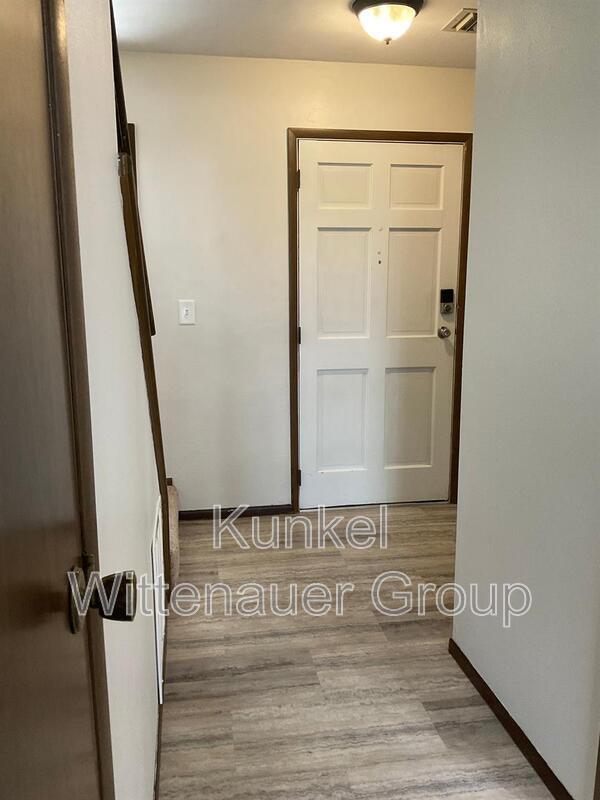 Building Photo - 1409 Princeton Dr
