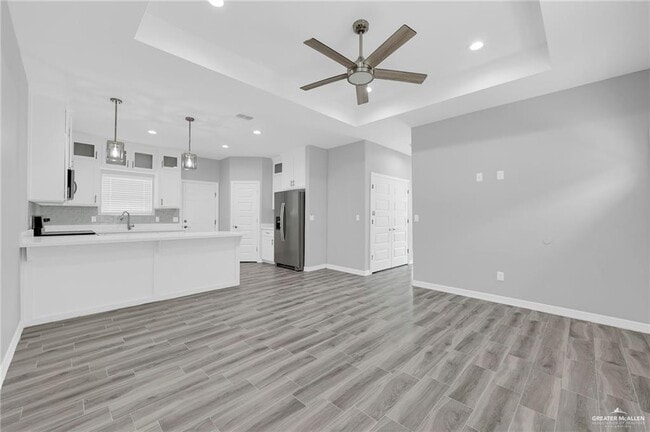 Building Photo - 1318 San Vicente