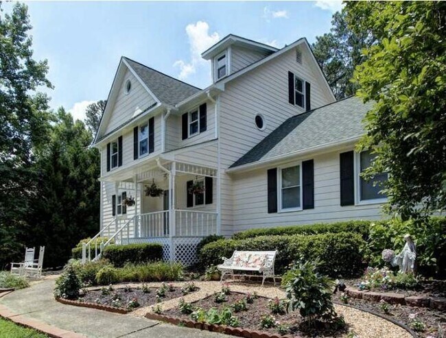 Building Photo - 2274 Woods Field Ln NE