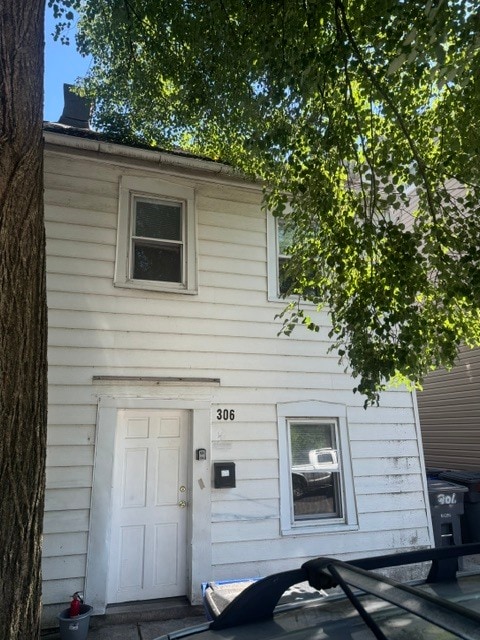 Building Photo - 306 Walnut St