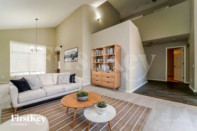 Foto del edificio - 7741 E Calle Bien Nacida