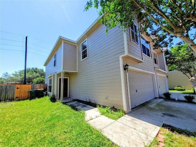 Foto del edificio - 6007 Shelbourne Park Ln