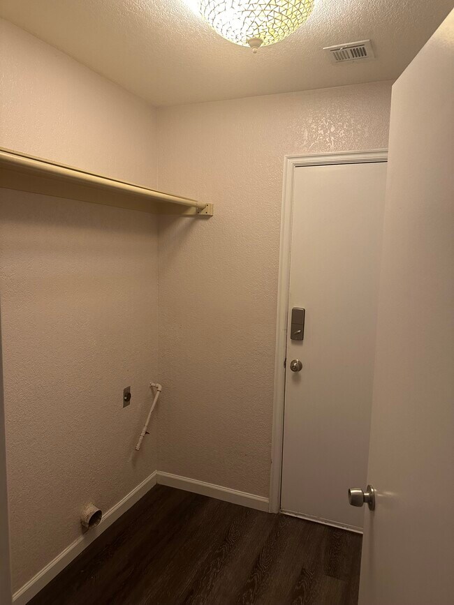 Foto del edificio - 10805 Ohara Ln