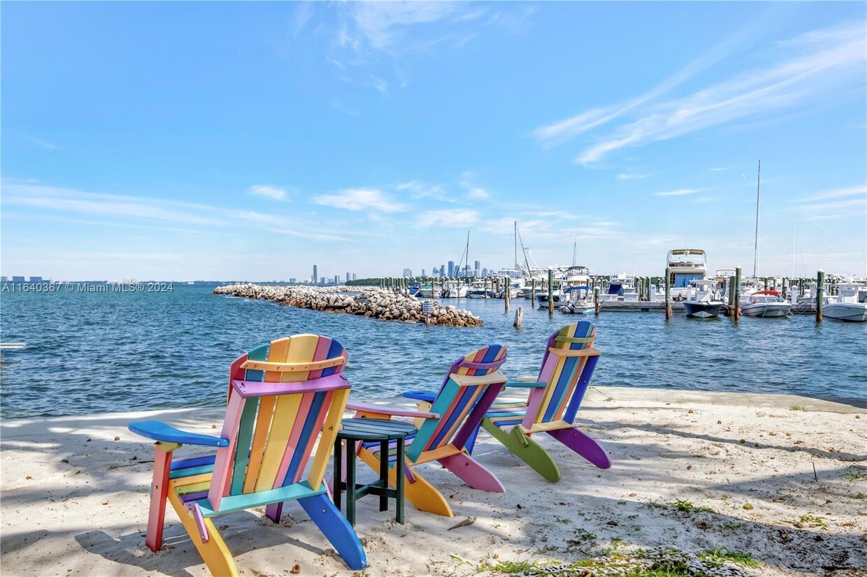 Foto principal - 200 Harbor Dr