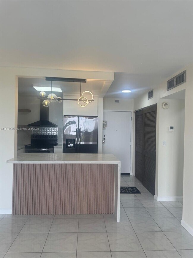 Foto del edificio - 1465 NE 123rd St