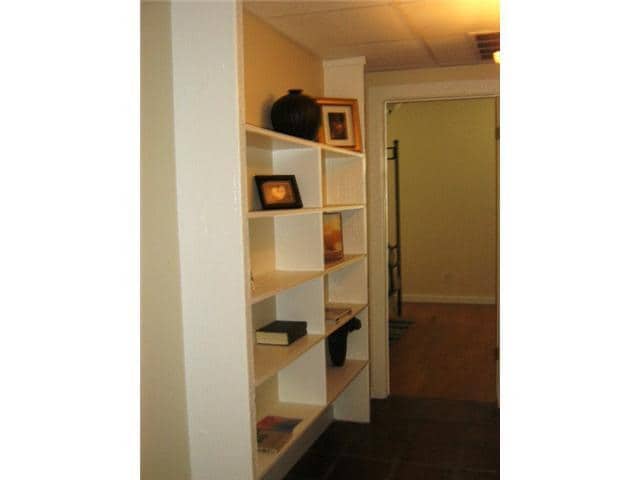Foto del edificio - 1217 1/2 W 39th St
