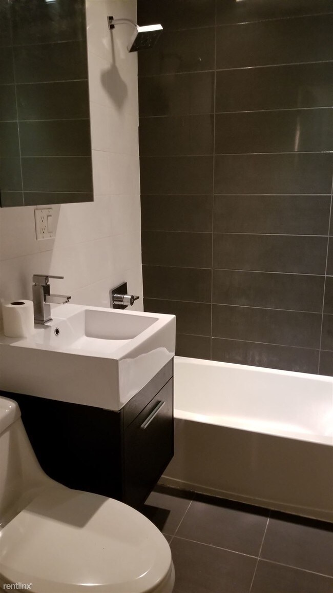 Foto del edificio - 1154 Pacific St