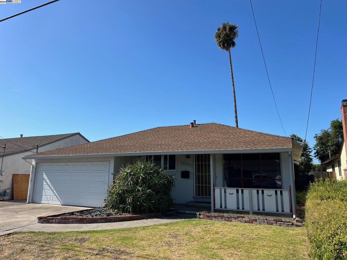 Foto principal - 14533 Acacia St