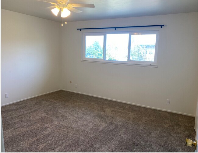 Building Photo - 1364 Galleon Way
