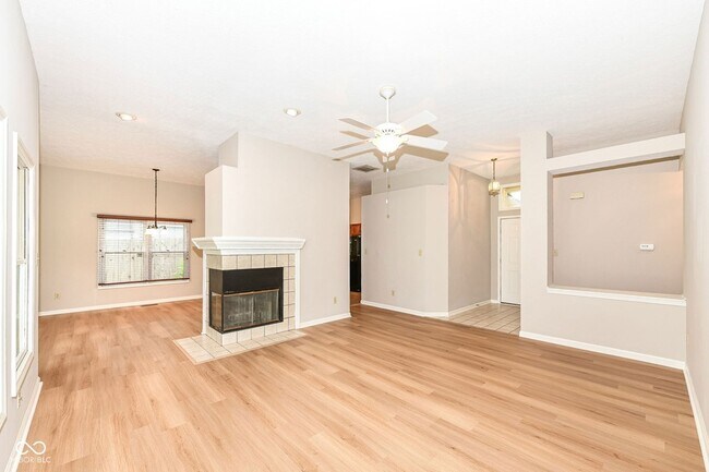 Building Photo - 7829 Chesapeake Dr E