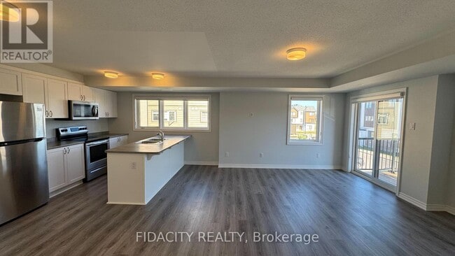 Building Photo - 173 Anthracite Private