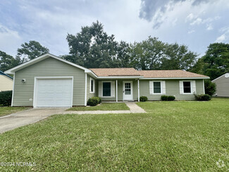 Building Photo - 1610 RaceTrack Rd