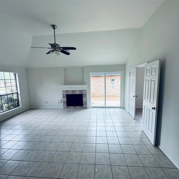 Foto del edificio - 607 Saunders Dr