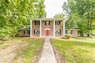 Primary Photo - 1828 Northwood Dr