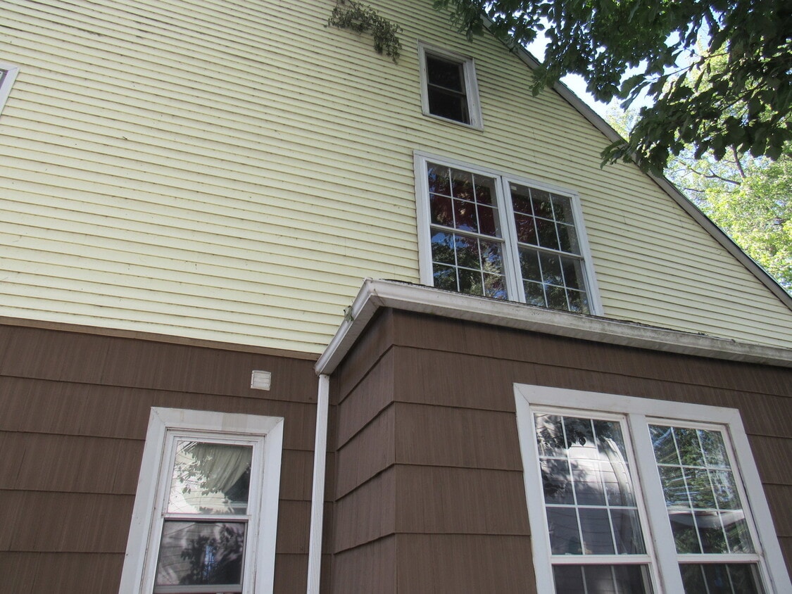 Primary Photo - 432 4th Ave