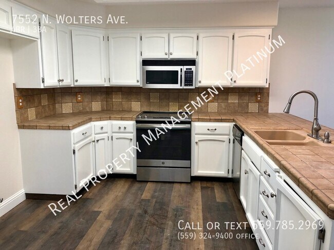 Building Photo - $2,900 Sparkling Pool, Solar 4 Bdrm, Alluv...