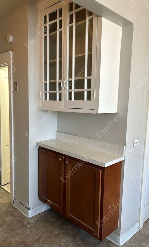 Foto del edificio - 3704 Bates St