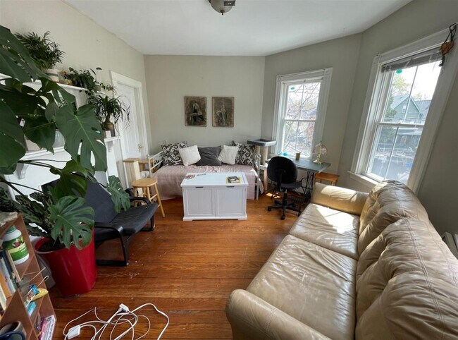 Building Photo - 45 Skehan St