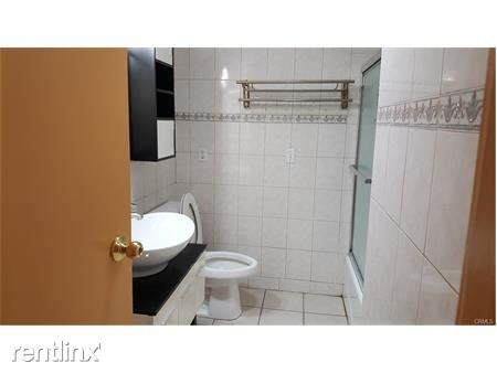 Building Photo - 18614 Del Bonita St