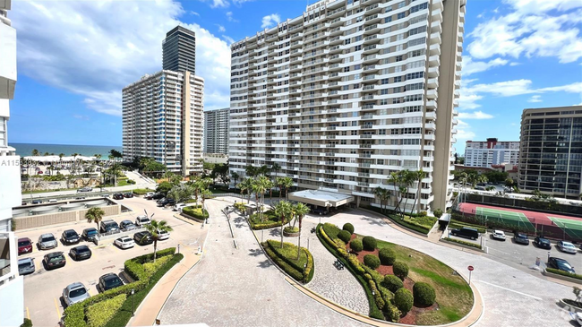 Building Photo - 1965 S Ocean Dr