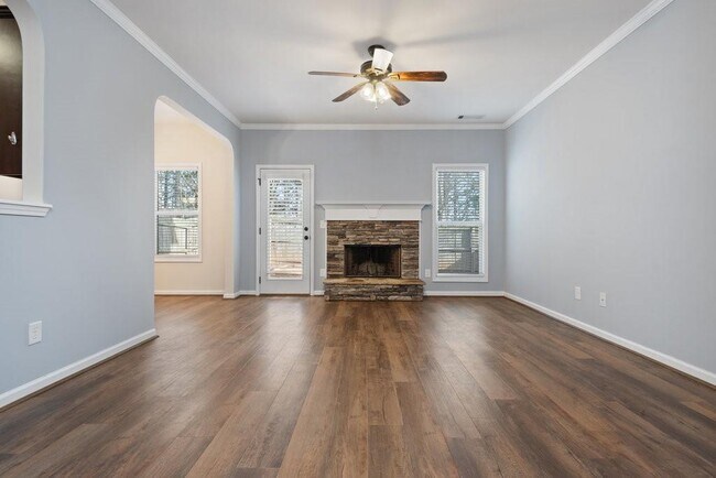 Building Photo - 154 Cypress Ct