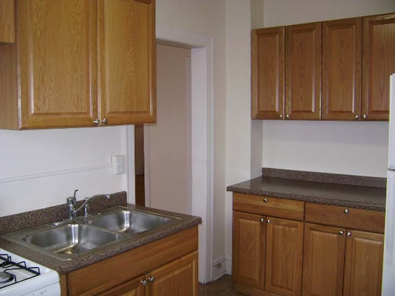 Kitchen - 1000 Austin