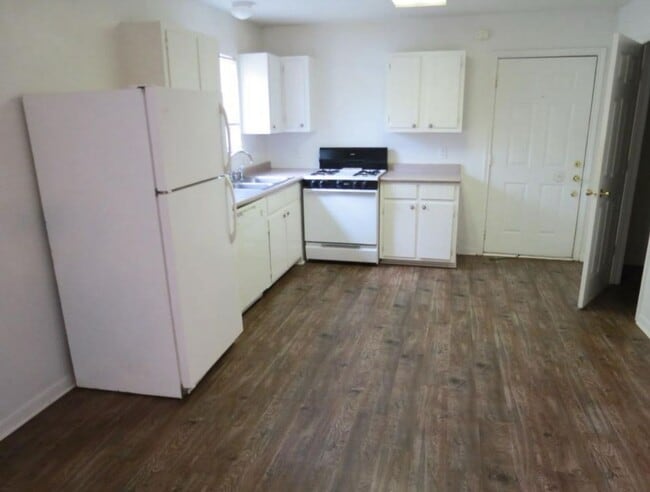 Foto del edificio - July 2026 Move in! Adorable 1 bedroom 1 bathroom with a Yard!