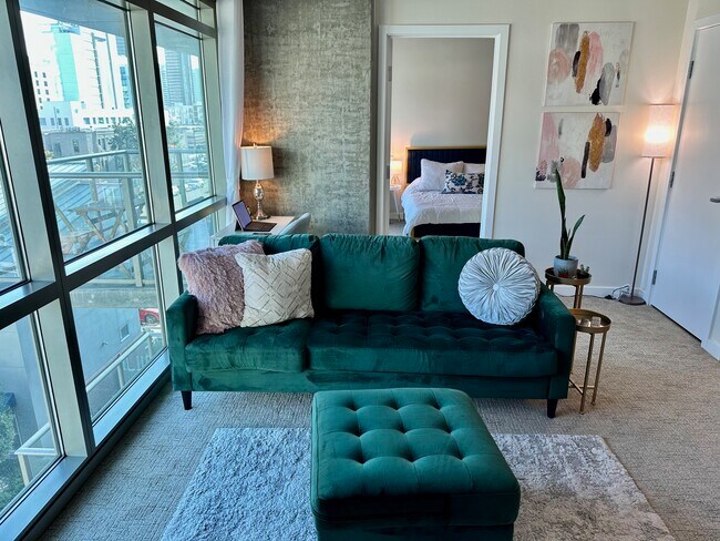 Foto del edificio - 800 The Mark Ln