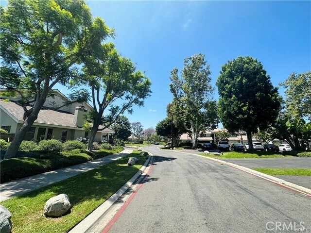 Building Photo - 136 Briarwood