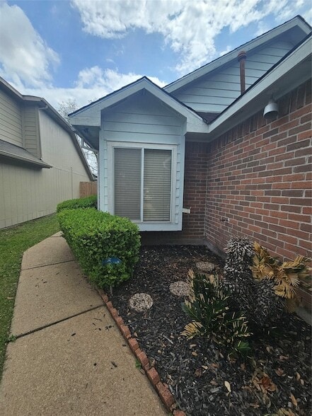 Foto del edificio - 17051 Carbridge Dr