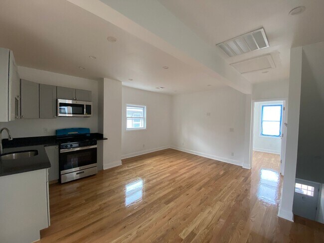 Foto del edificio - 1224 Monroe Ave