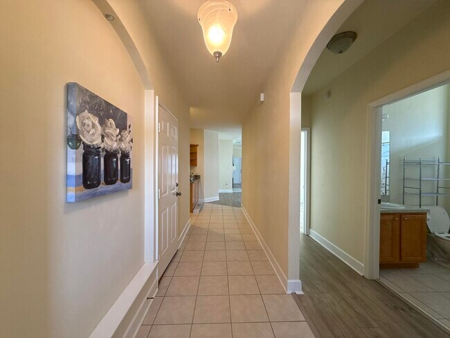 Foto del edificio - 5508 Hampton Woods Way