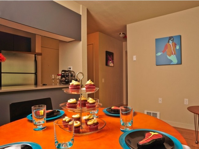 Dining Area - Handel Apartments