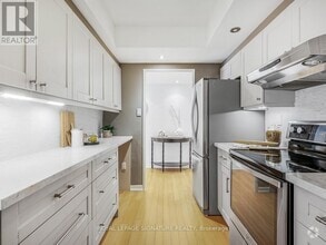 Building Photo - 2045-2045 Lake Shore Blvd W