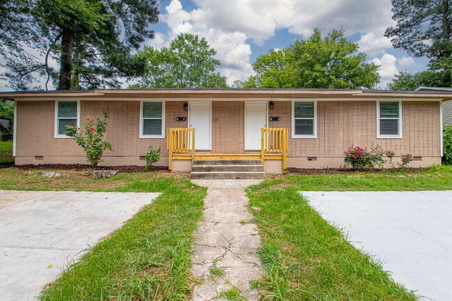 Building Photo - For Rent: Spacious Studio with 2 Baths in ...