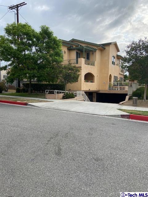 Building Photo - 720 S Maryland Ave