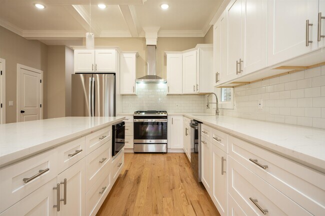 Foto del edificio - 111 Poplar St