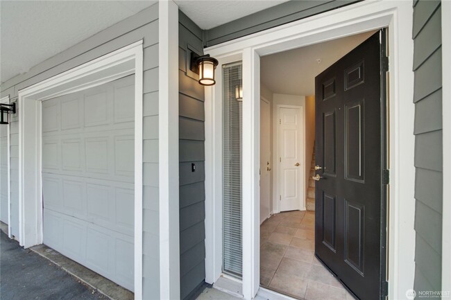 Foto del edificio - 2bd/2.25ba Bothell Townhome