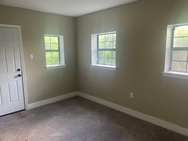 Building Photo - 103 East St