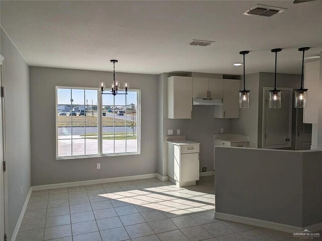 Foto del edificio - 14 Multi National