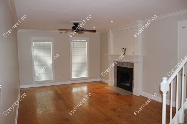 Building Photo - 2910 W Sitios St