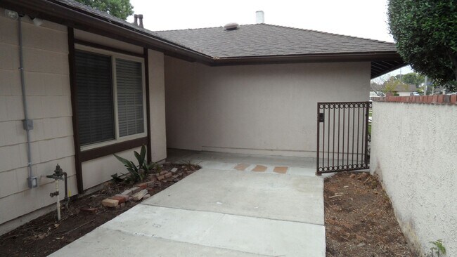 Building Photo - Updated Single Story 3 BR 2 BA home With 2...