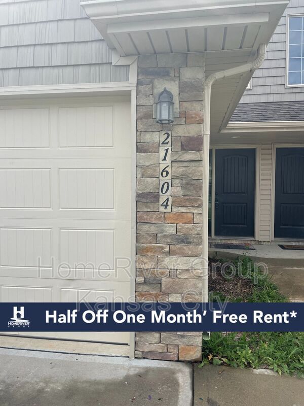 21604 Westover Ct, Peculiar, MO 64078 Townhome Rentals in Peculiar MO