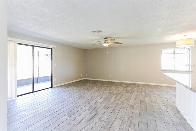 Building Photo - 4681 Swallowtail Dr