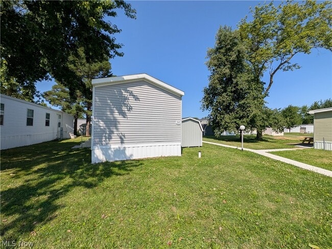 Building Photo - 215 Cedar Brook Dr