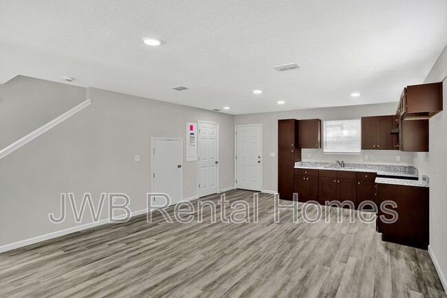 Foto del edificio - 863 Ionia St
